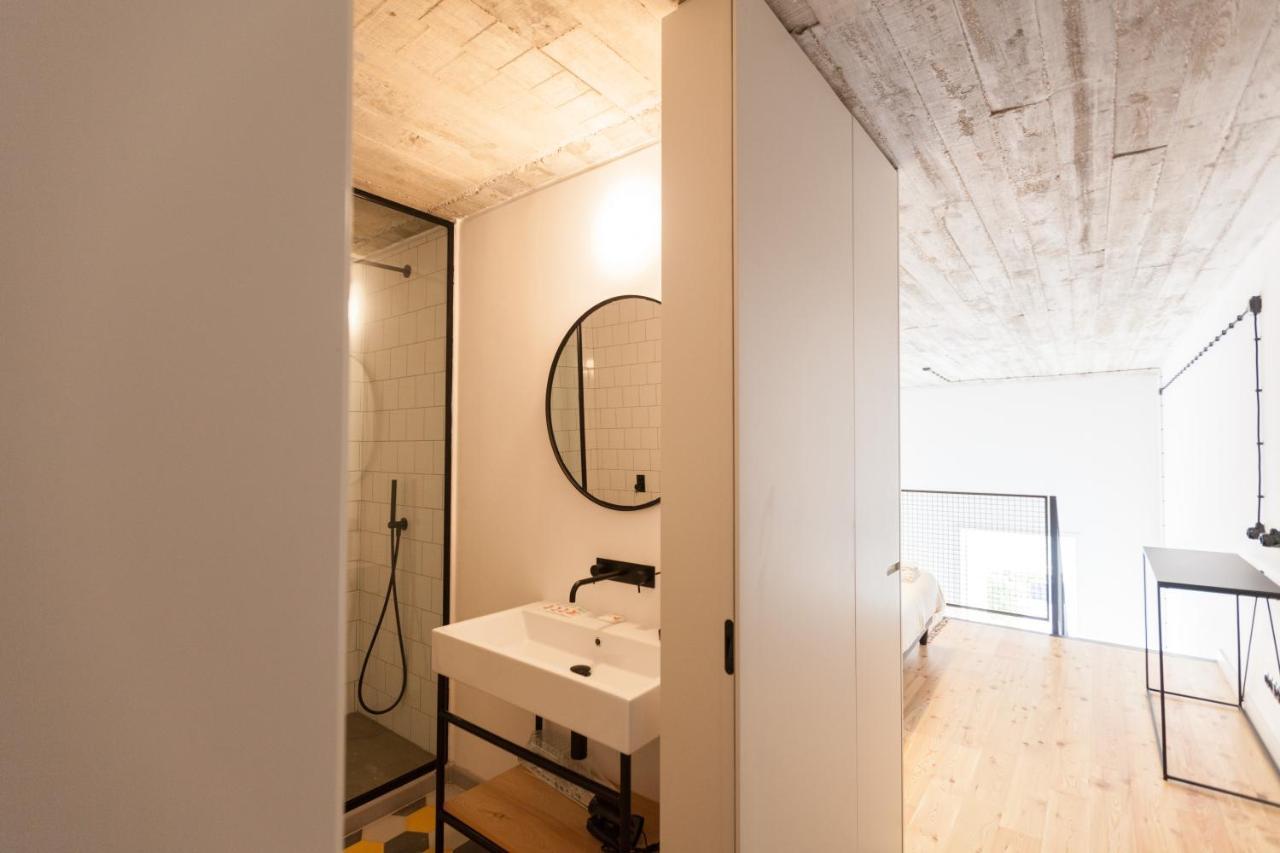 Flh Intendente Industrial Mezzanine With Balcony Lisbon Luaran gambar